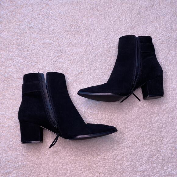 Vaneli Black Velour Ankle Bootie Size 8 - Picture 7 of 8